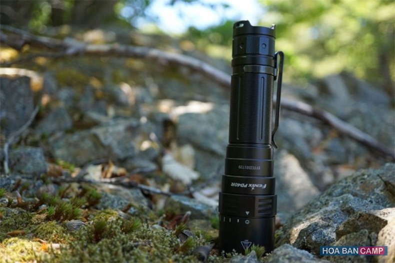 Den Pin Fenix PD40R V2 3000 Lumens 19