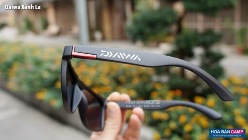 Kinh the thao phan cuc Daiwa Polarized