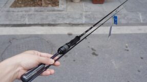 Can lure Daiwa 21 Saber ULG 2 khuc