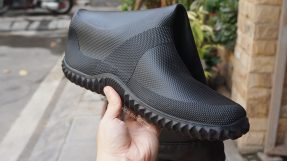Ung da ngoai cau ca chong nuoc chong truot