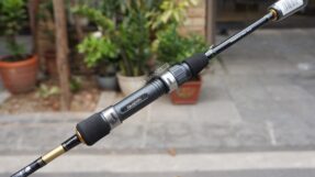 Can Daiwa Crossfire X ULG 2 khuc