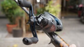 Máy Câu Ngang Daiwa RC 100 GM